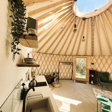 Hoya Glamping Luxe tent